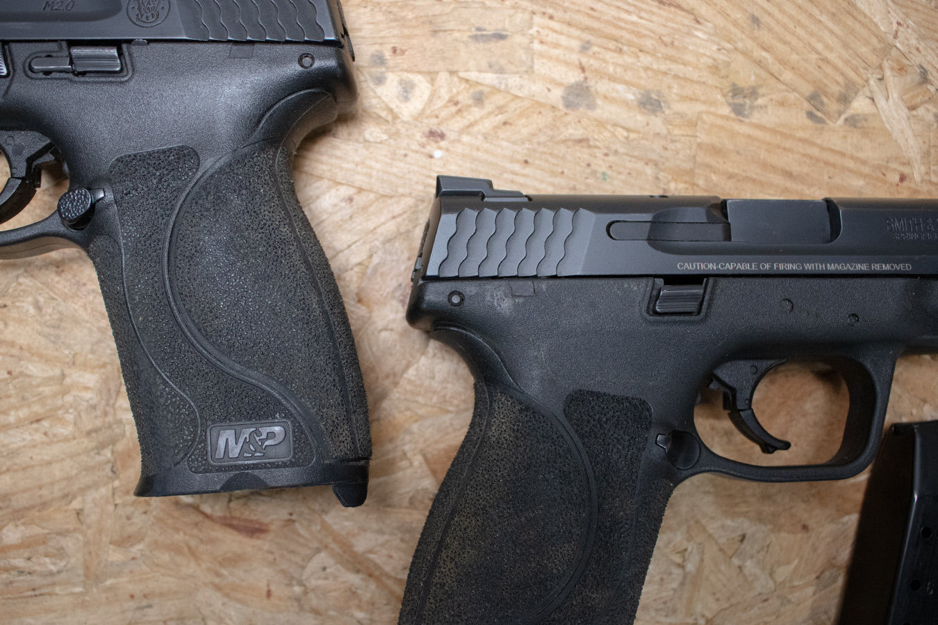 SMITH AND WESSON M&P40 M2.0 40 S&W Police Trade-In Pistols with Night Sights (Fair Condition)